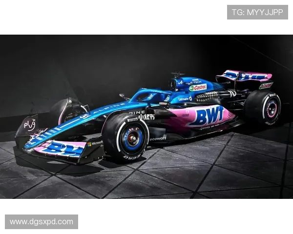 F1赛季最新动态：车队战略调整与新星崭露头角，引领未来比赛格局